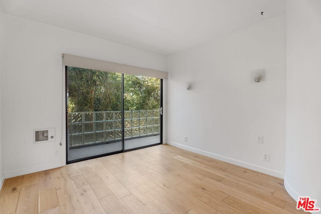 22 28th Ave - Photo 3 of 8