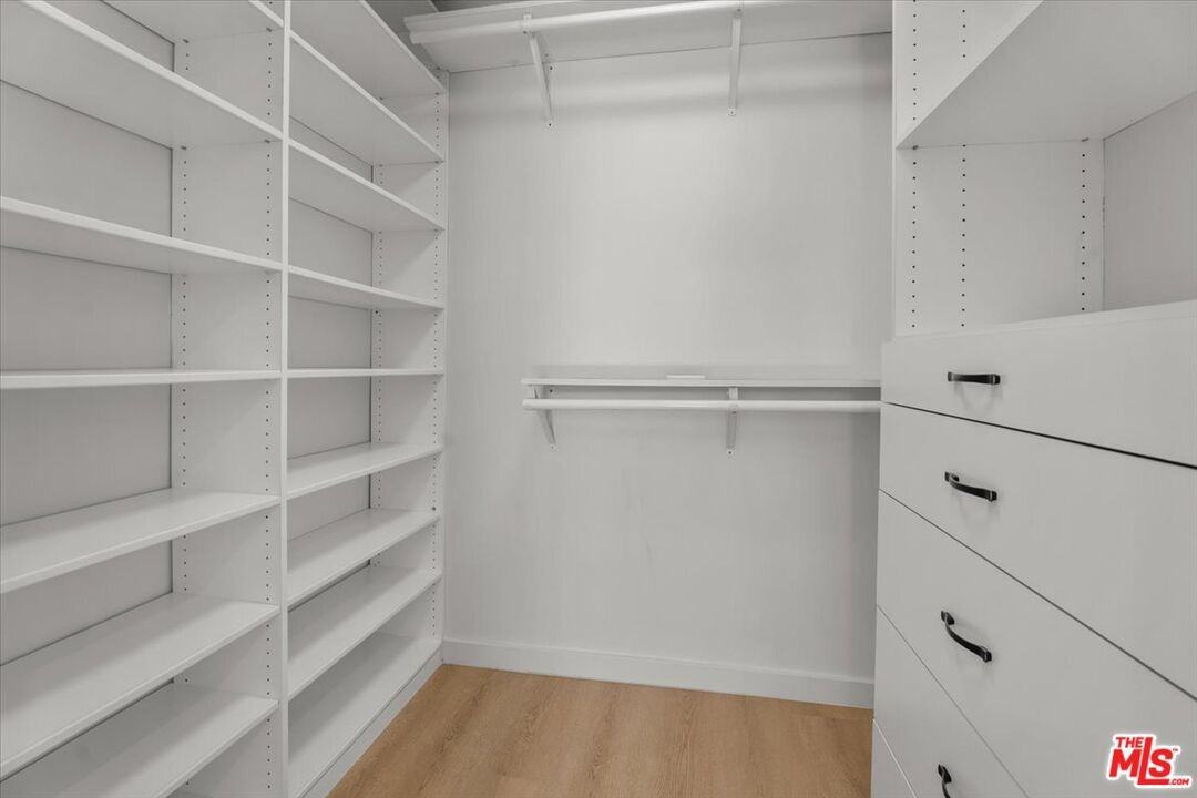 6732 Esplanade - Photo 5 of 8