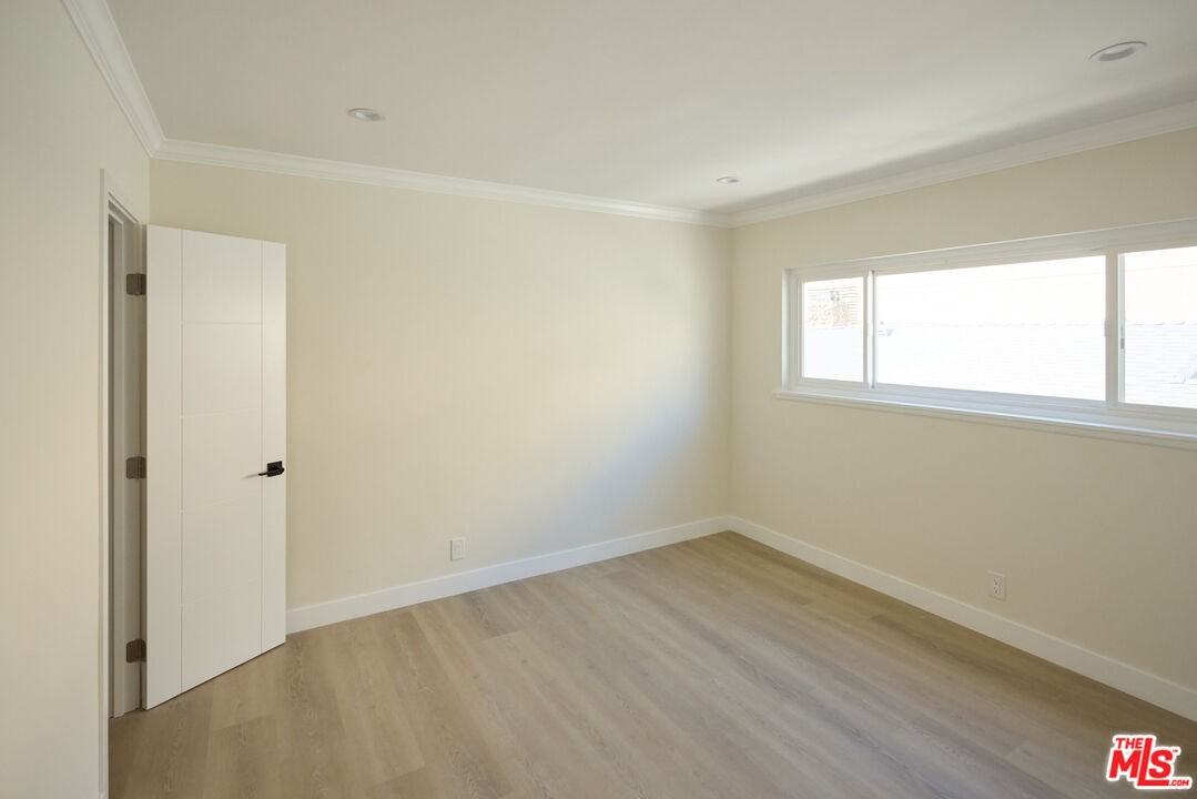 1223 23rd St #B - Photo 7 of 8