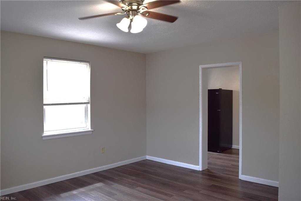 925 Little Bay Ave #A3 - Photo 5 of 38