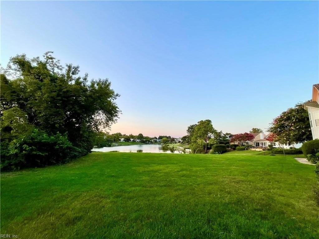 1087 Grand Oak Ln - Photo 4 of 50
