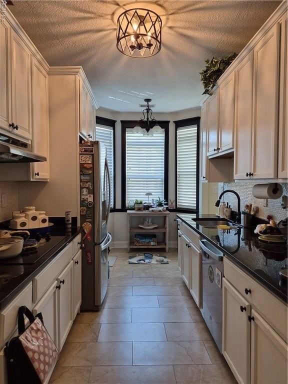 4900 Boyle Ct - Photo 7 of 31