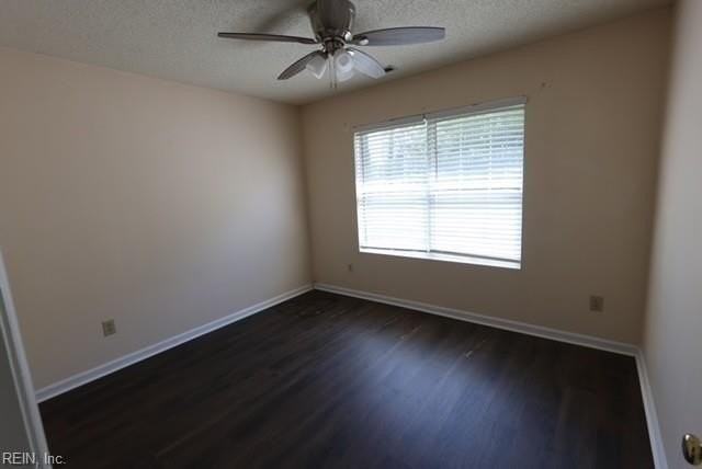 722 Emerald Ct - Photo 6 of 10
