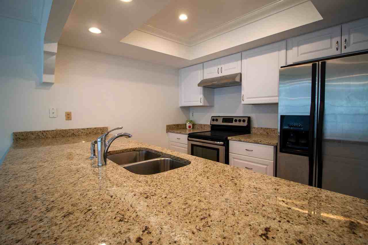 1437 White Pine Dr - Photo 4 of 8