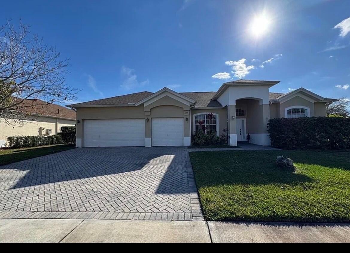 408 N Key Lime Sq Sw - Photo 3 of 36