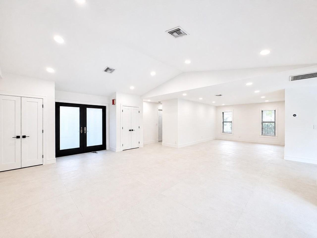 4823 Nw 91st Way - Photo 7 of 40