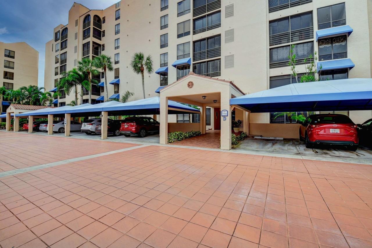 7194 Promenade Dr #202
