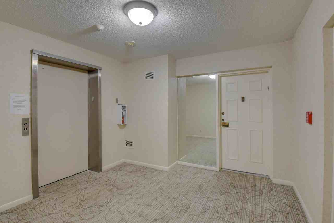 7194 Promenade Dr #202 - Photo 4 of 32