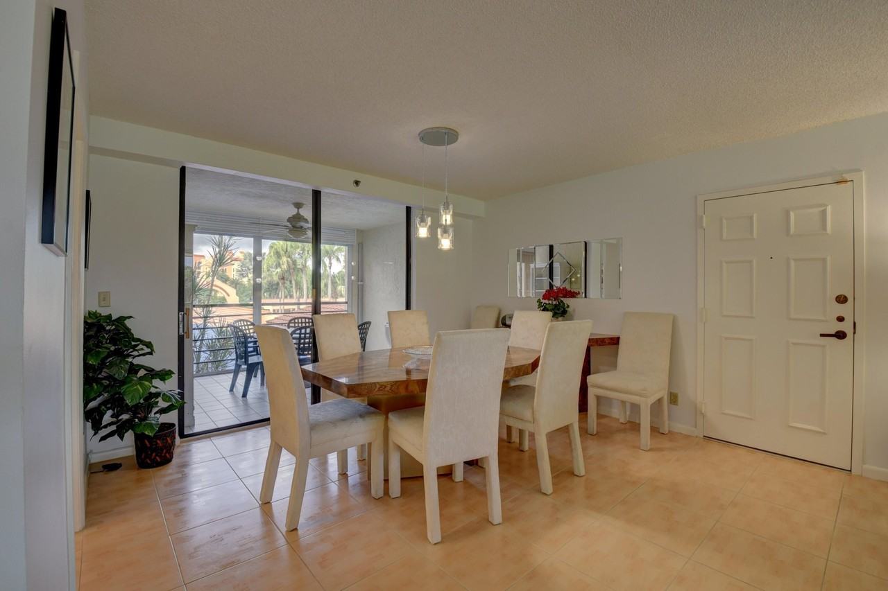 7194 Promenade Dr #202 - Photo 5 of 32