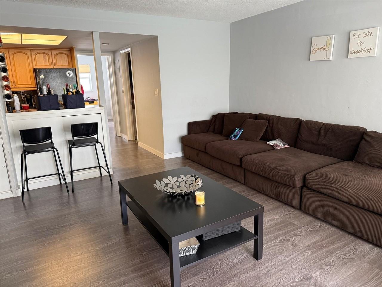 1110 N Riverside Dr #9