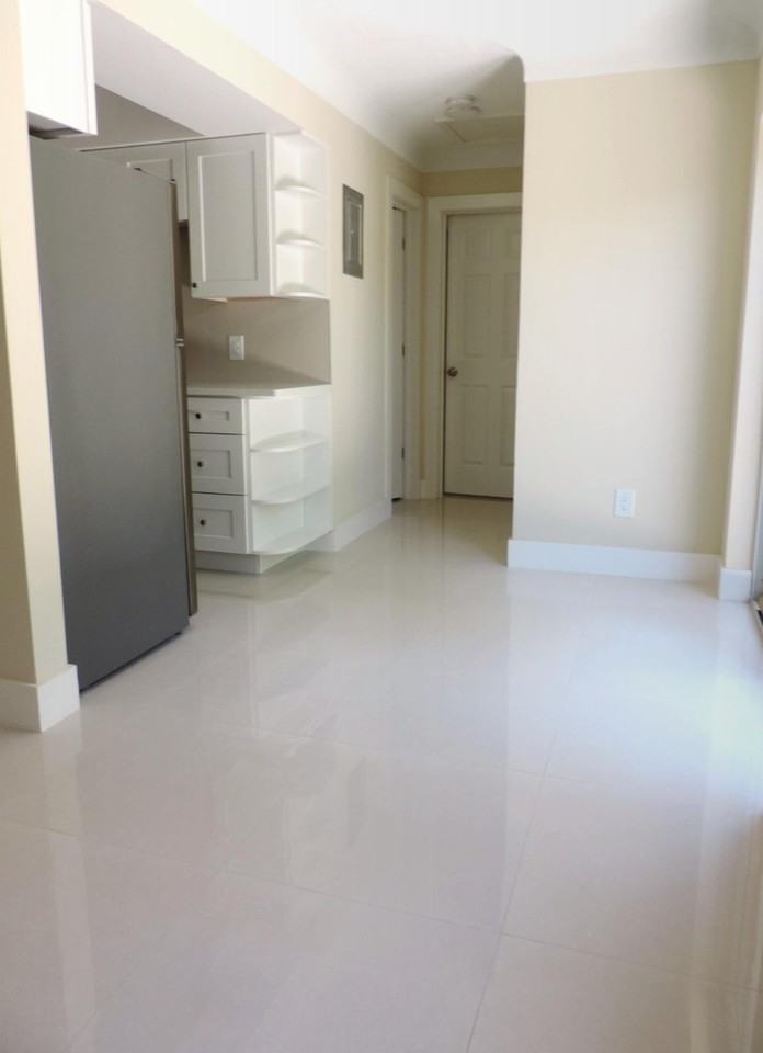 1100 Ne 25th Ave - Photo 5 of 21