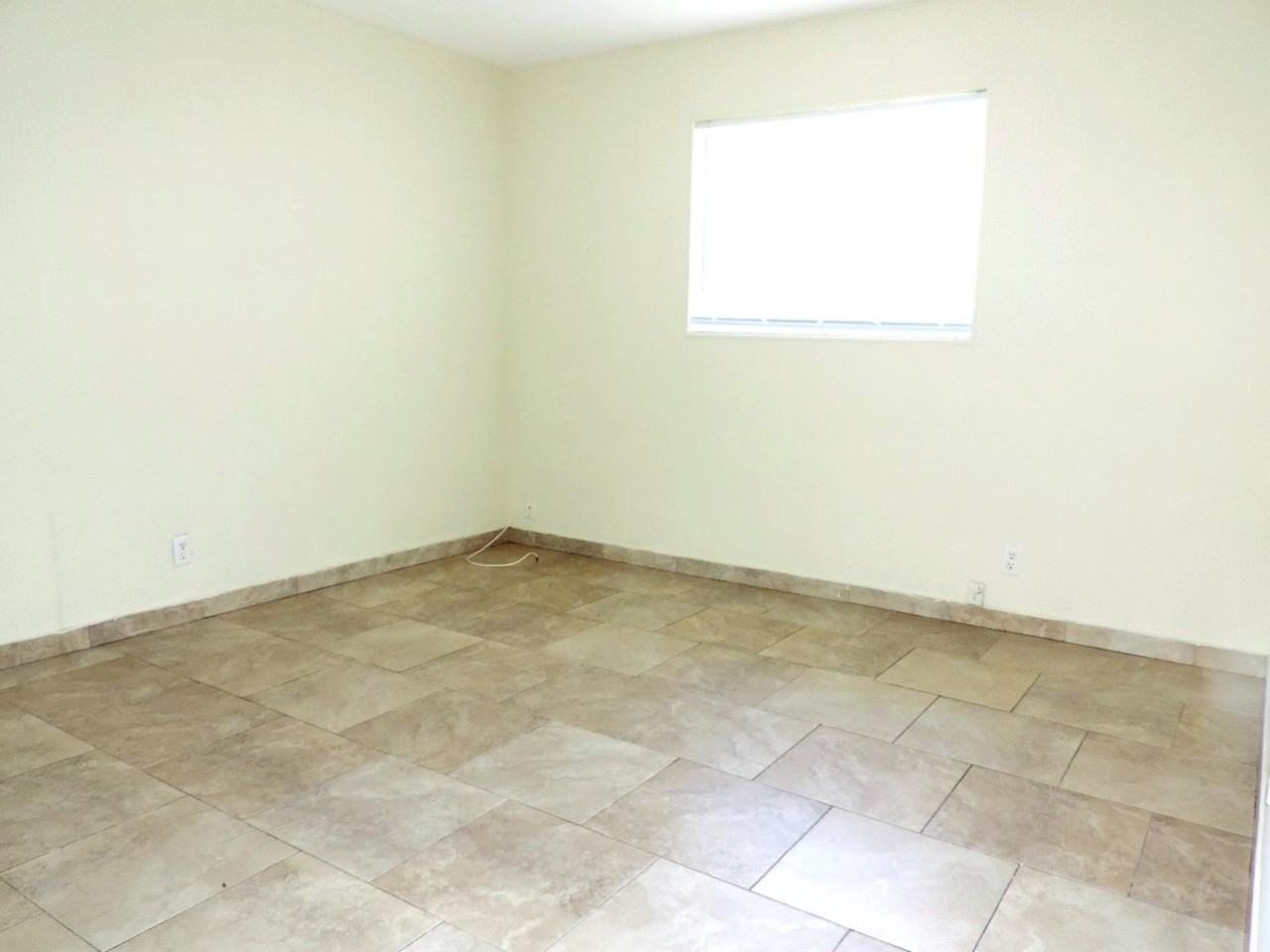1621 Sw 6th Ave #2 - Photo 4 of 22