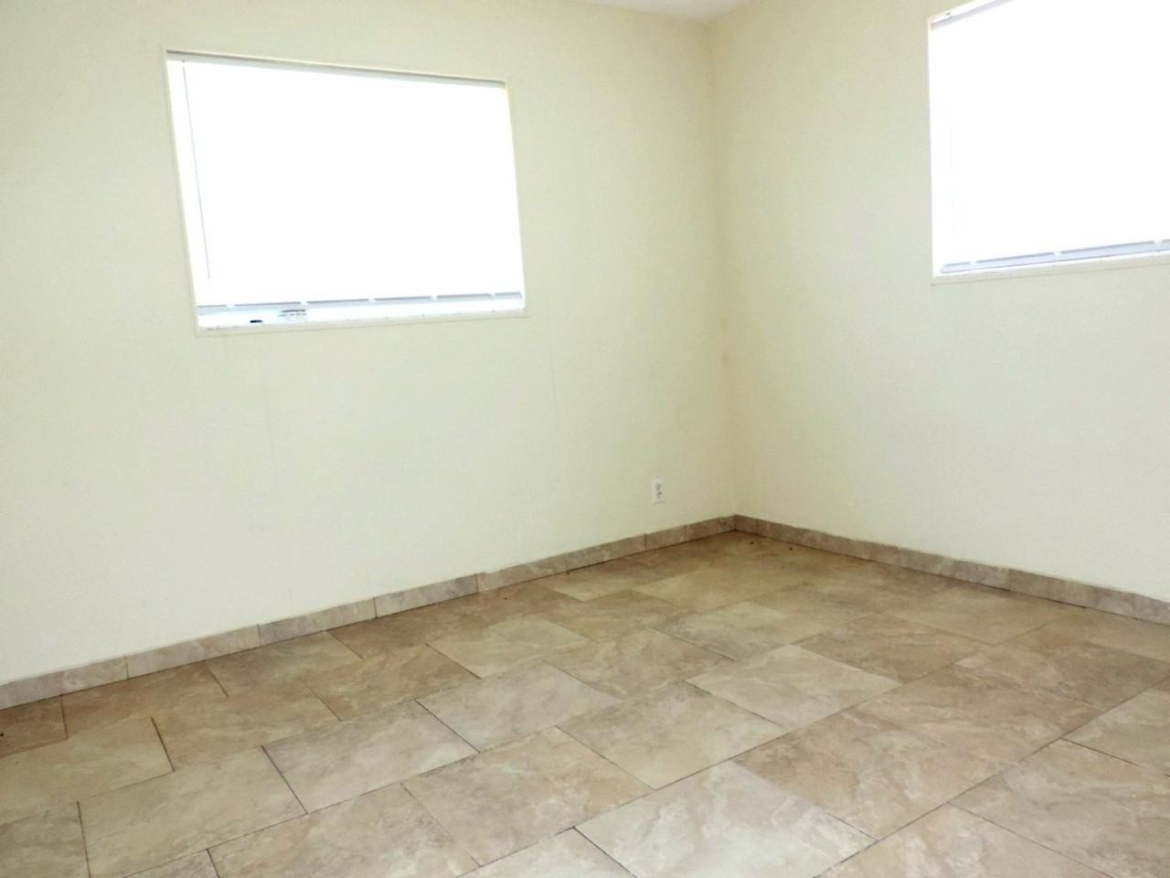 1621 Sw 6th Ave #2 - Photo 6 of 22