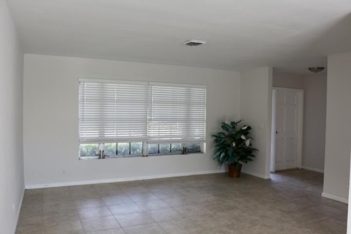 9 Burning Tree Ln - Photo 7 of 26