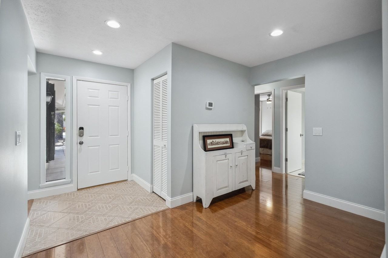 5300 Se Schooner Oaks Way - Photo 5 of 45