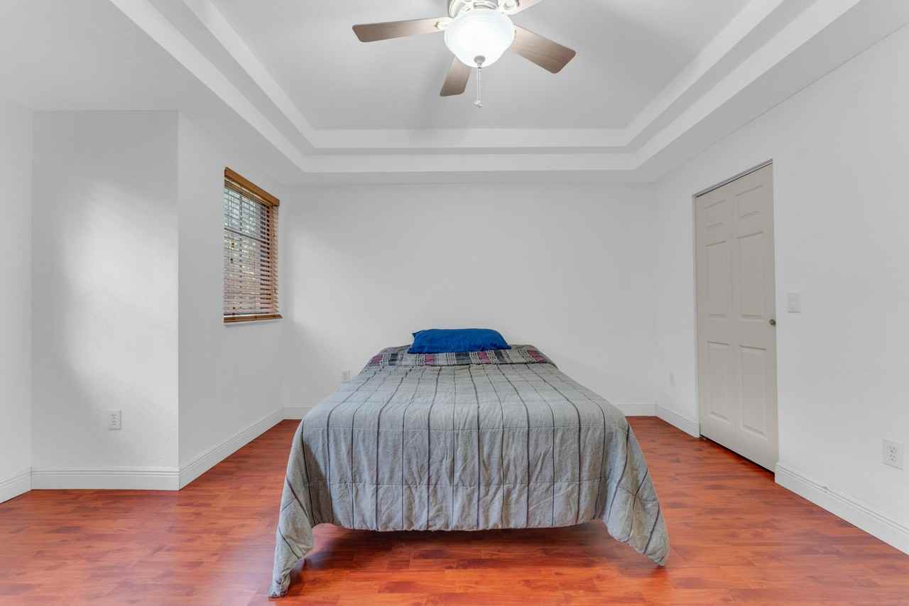 6077 Grand Cypress Cir W - Photo 6 of 24