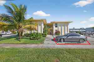 featured image of 727 Hummingbird Way #6