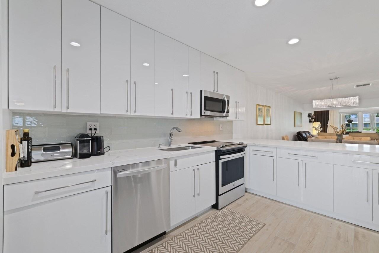 1031 Citrus Way #102D - Photo 3 of 36