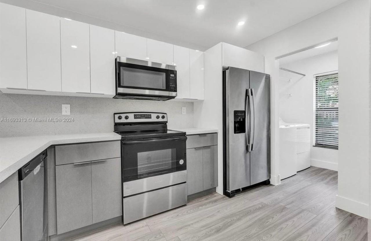8036 Nw 41st Ct - Photo 2 of 17