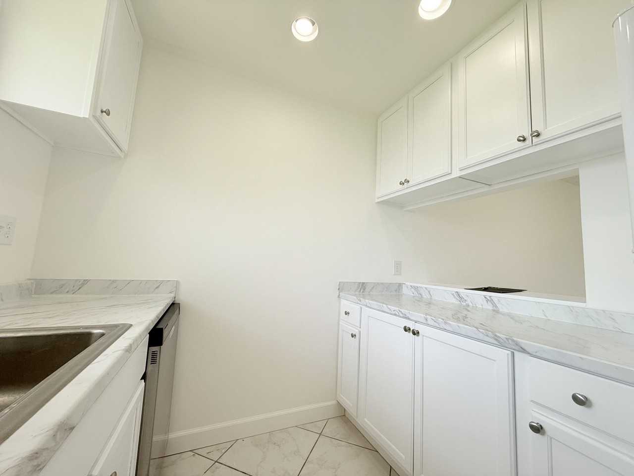 6106 Forest Hill Blvd #204 - Photo 5 of 18