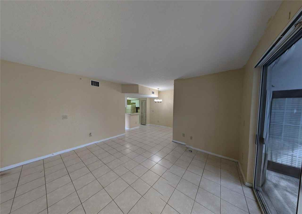 761 Sw 148th Ave #915 - Photo 2 of 19