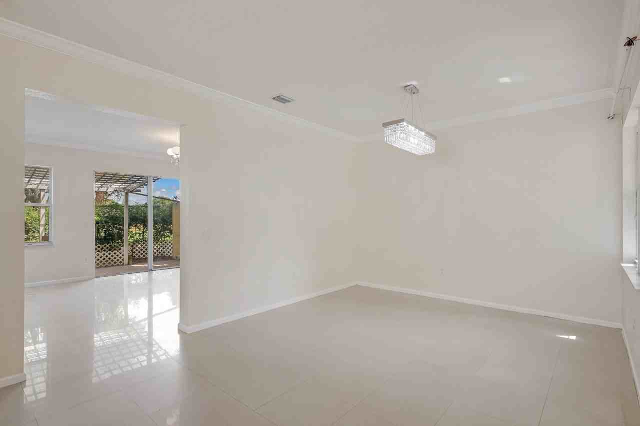 10208 White Water Lily Way - Photo 4 of 38