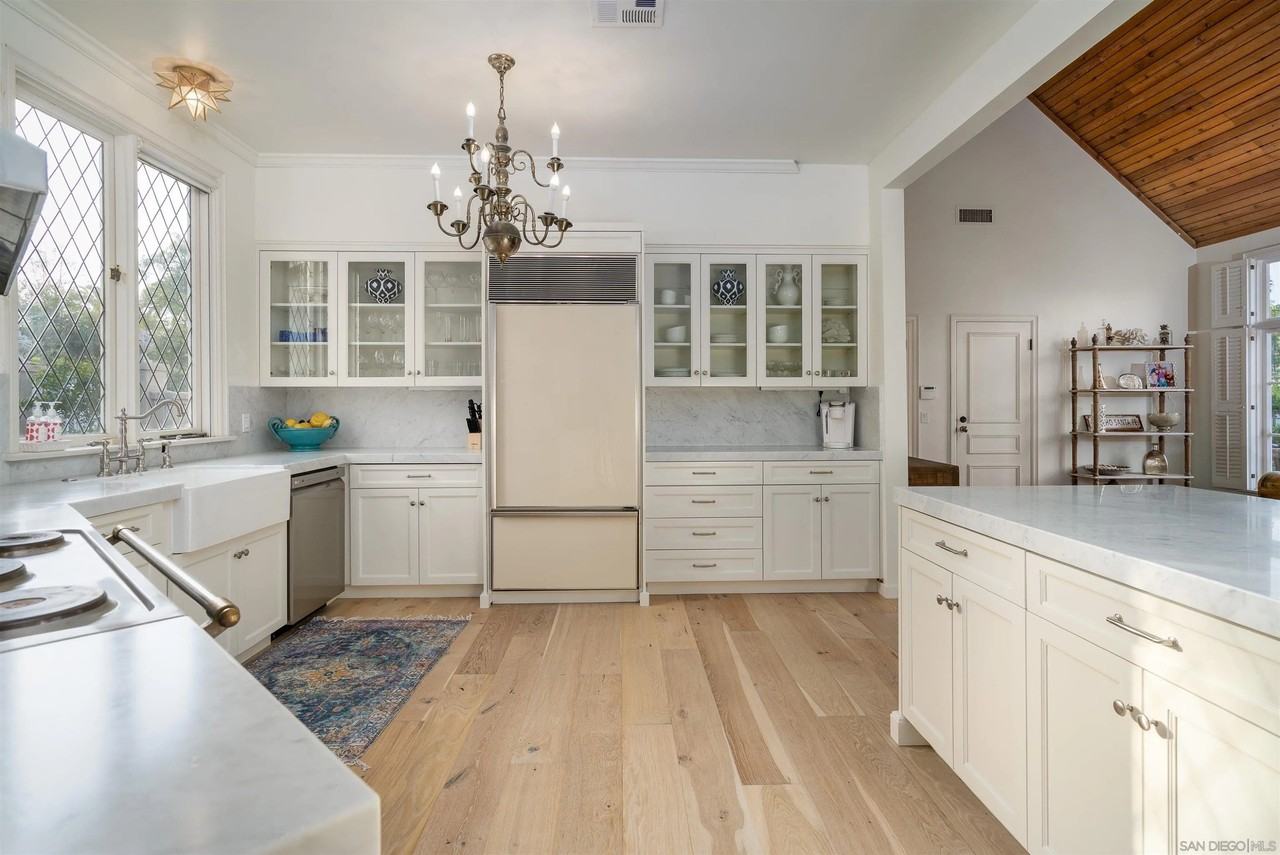 6631 Lago Lindo - Photo 6 of 27