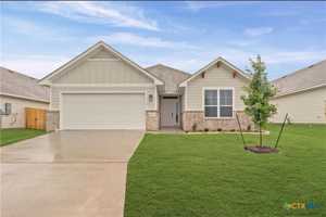 featured image of 8015 Pineridge Way