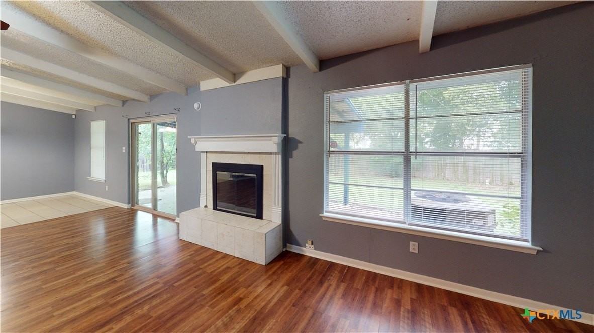 1404 E Vardeman Ave - Photo 2 of 22