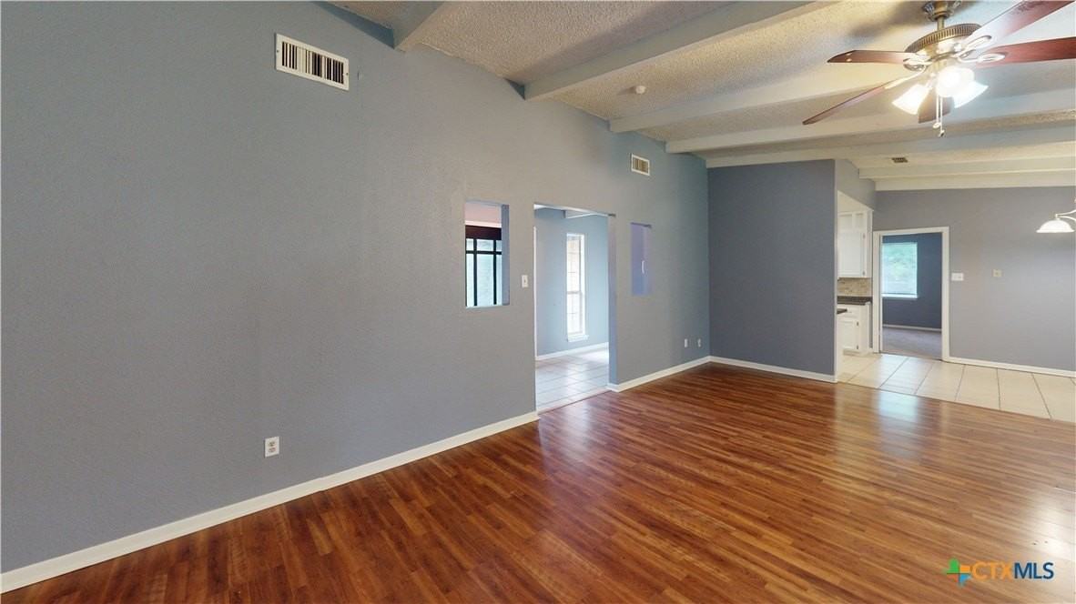 1404 E Vardeman Ave - Photo 5 of 22