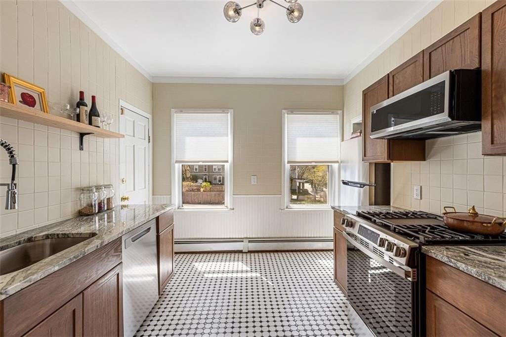 94 Grove St #2 - Photo 7 of 24