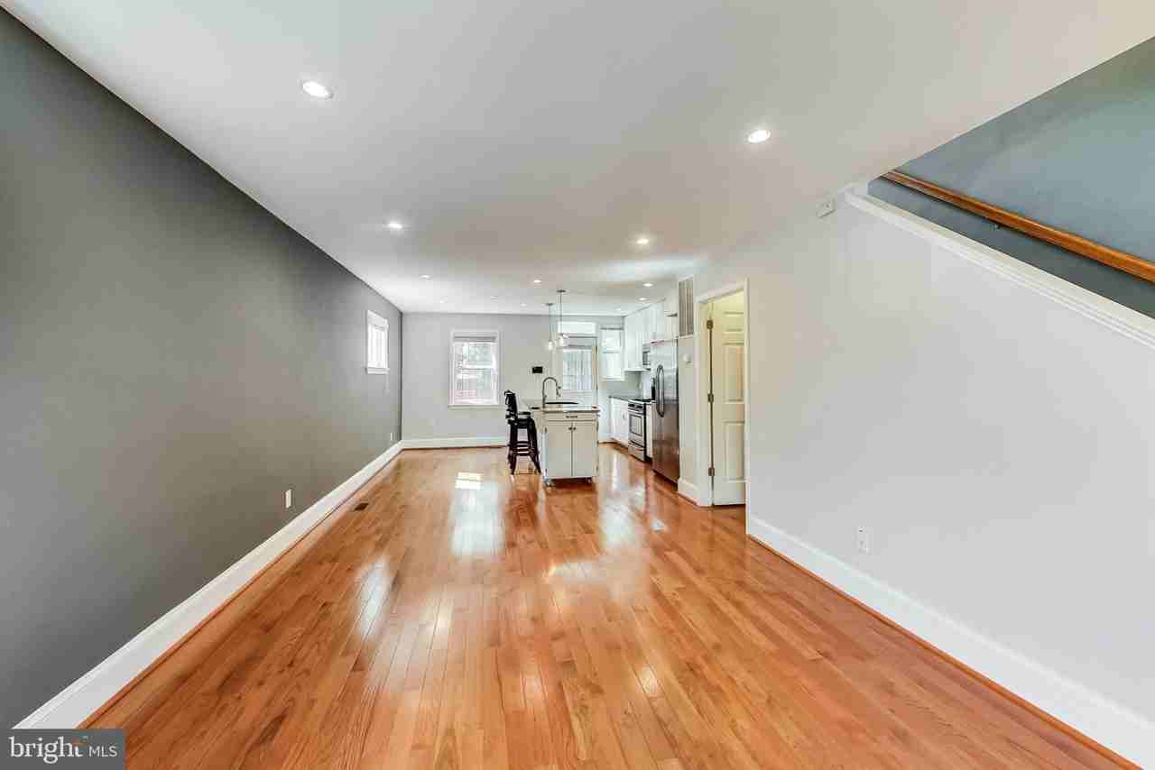 1145 46th Pl Se - Photo 2 of 37