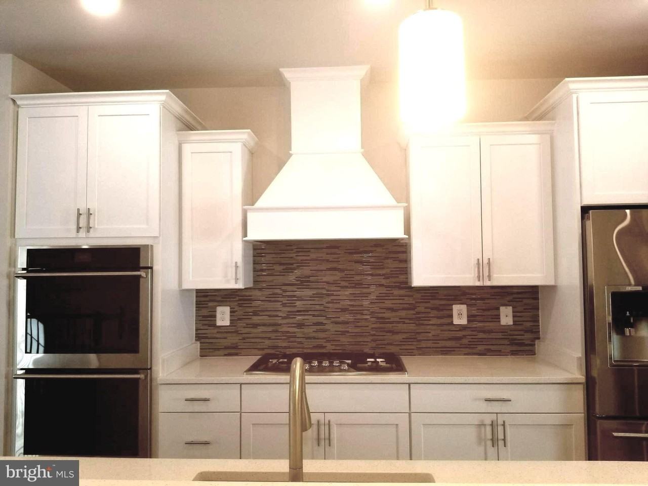 1014 Bluebells Rd - Photo 5 of 17