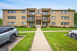1 Summit Hill Ct #T2 - Photo 1 of 1