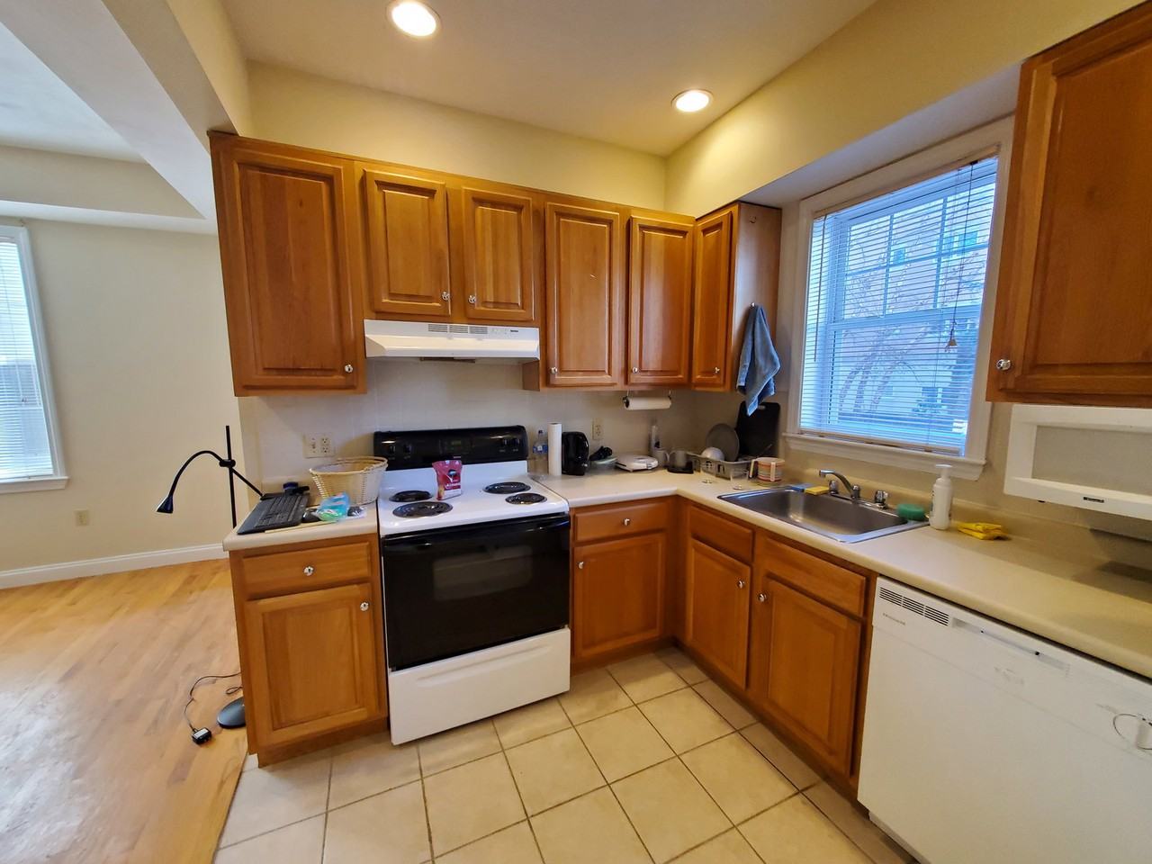 466 Green St #U6 - Photo 4 of 8