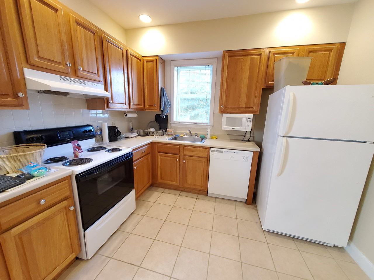 466 Green St #U6 - Photo 5 of 8