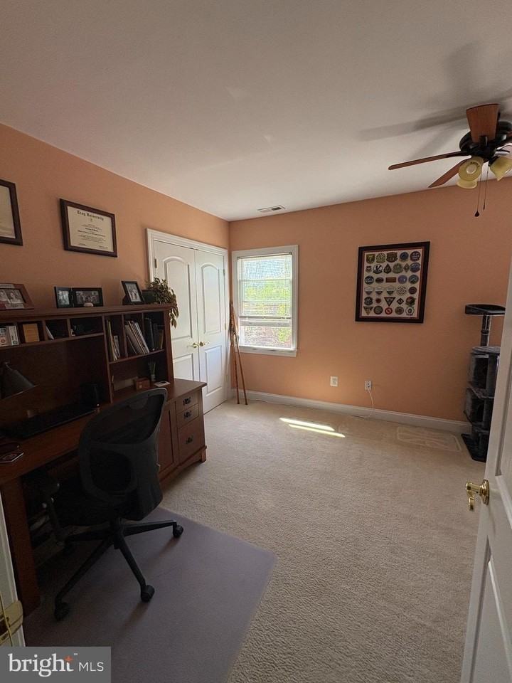 225 E 5th St - Photo 5 of 20