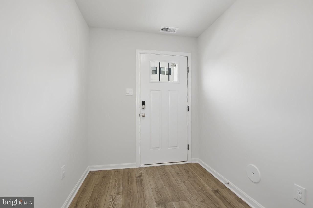 332 Ensemble Way - Photo 5 of 38