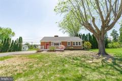 105 Meadow Rd - Photo 1 of 1