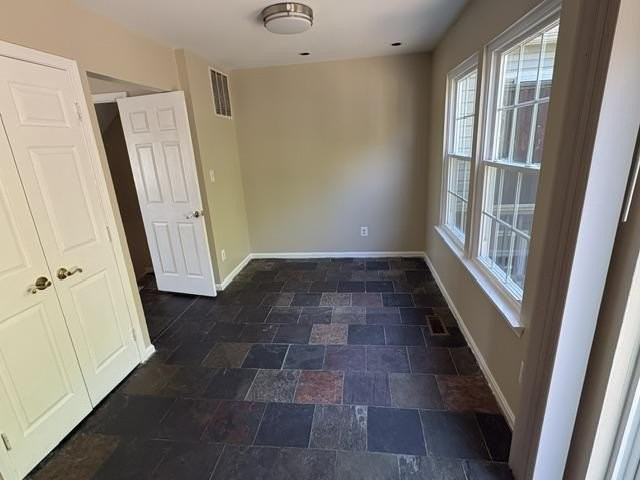1414 Primrose Pl - Photo 5 of 15
