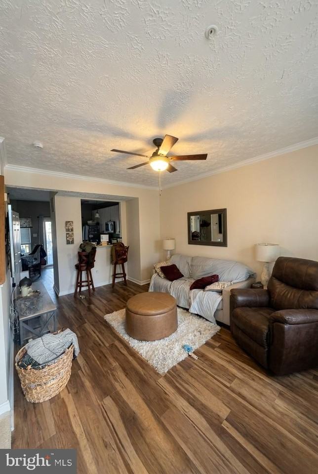 1409 Roman Ridge Way - Photo 2 of 11