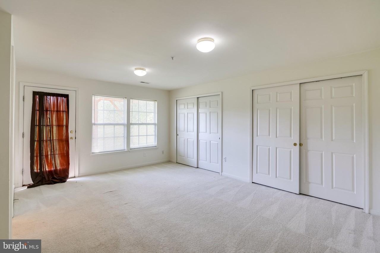 2702 Snowmill Ct - Photo 6 of 34