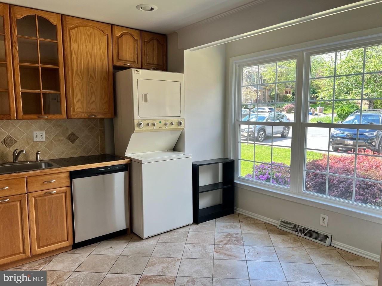 516 Meadow Hall Dr #D516 - Photo 5 of 43