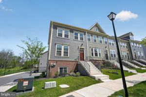 featured image of 10129 Kings Grove Way