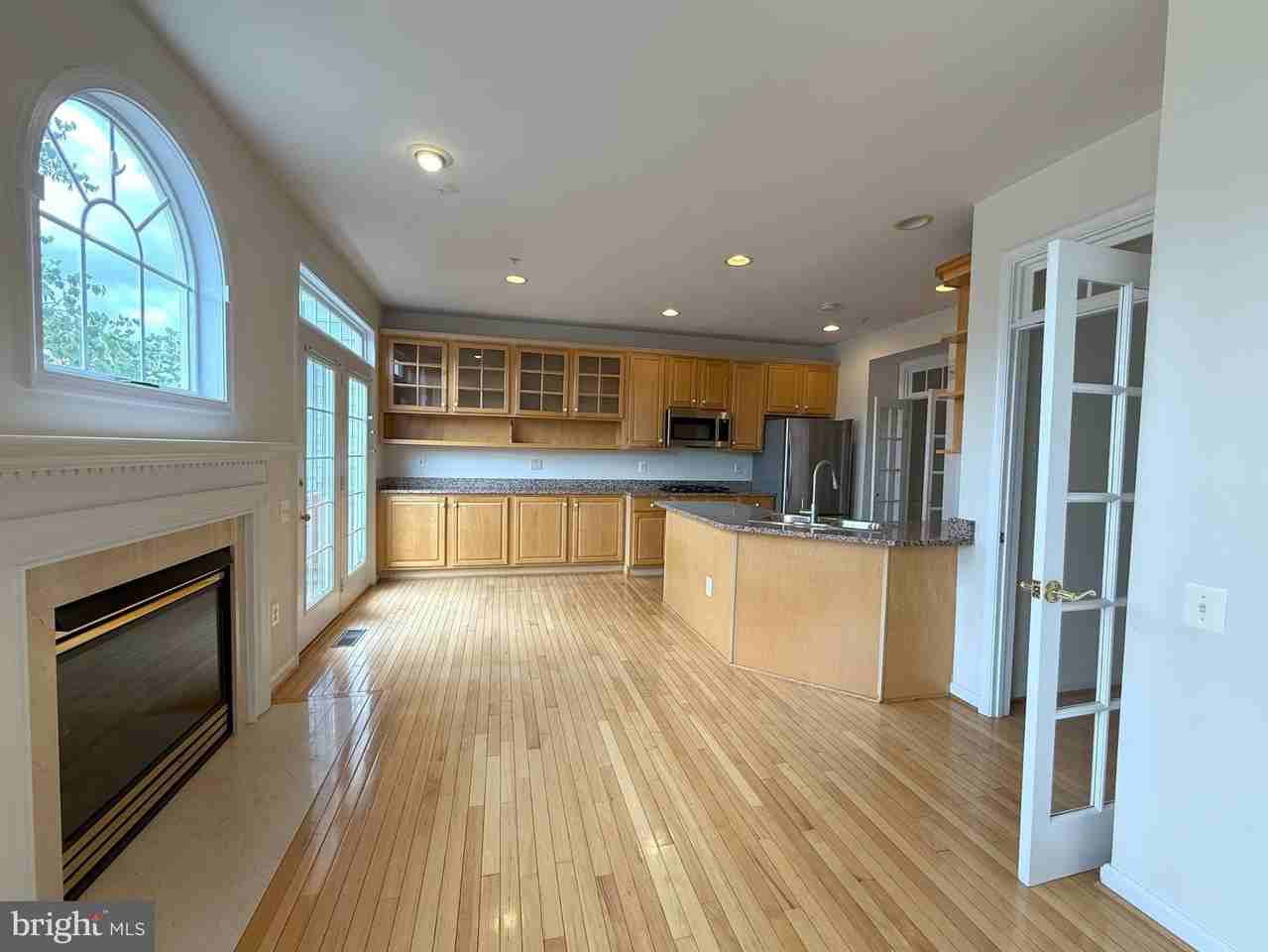 6130 Stonehenge Pl #7 - Photo 4 of 34