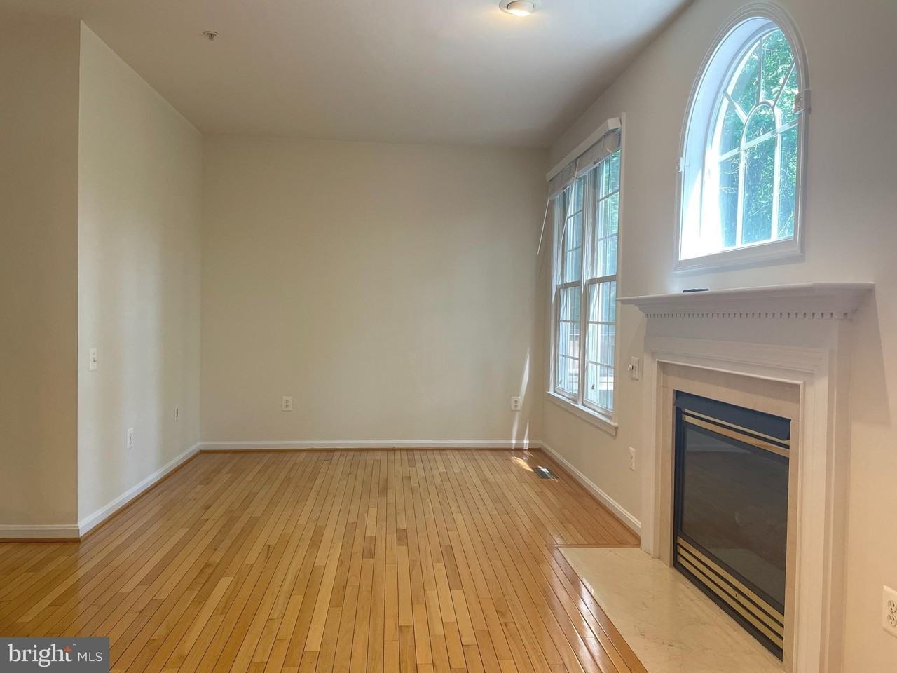 6130 Stonehenge Pl #7 - Photo 5 of 34