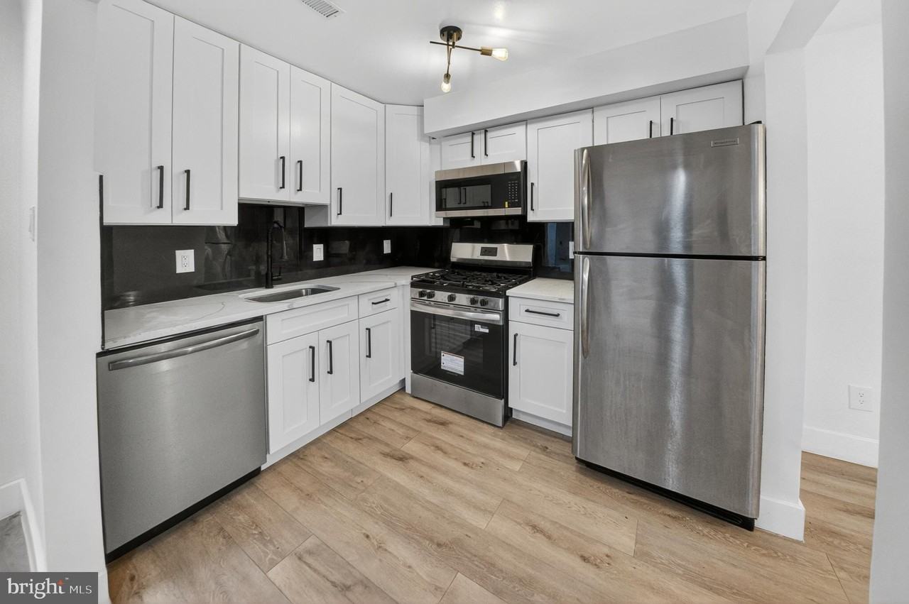 20 Monroe St #20-102 - Photo 2 of 27