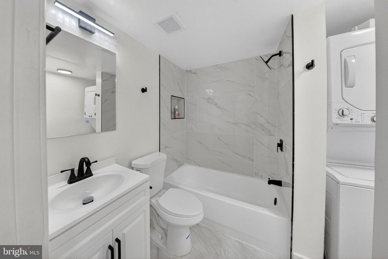 20 Monroe St #20-102 - Photo 3 of 27