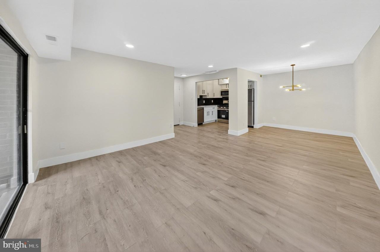 20 Monroe St #20-102 - Photo 6 of 27