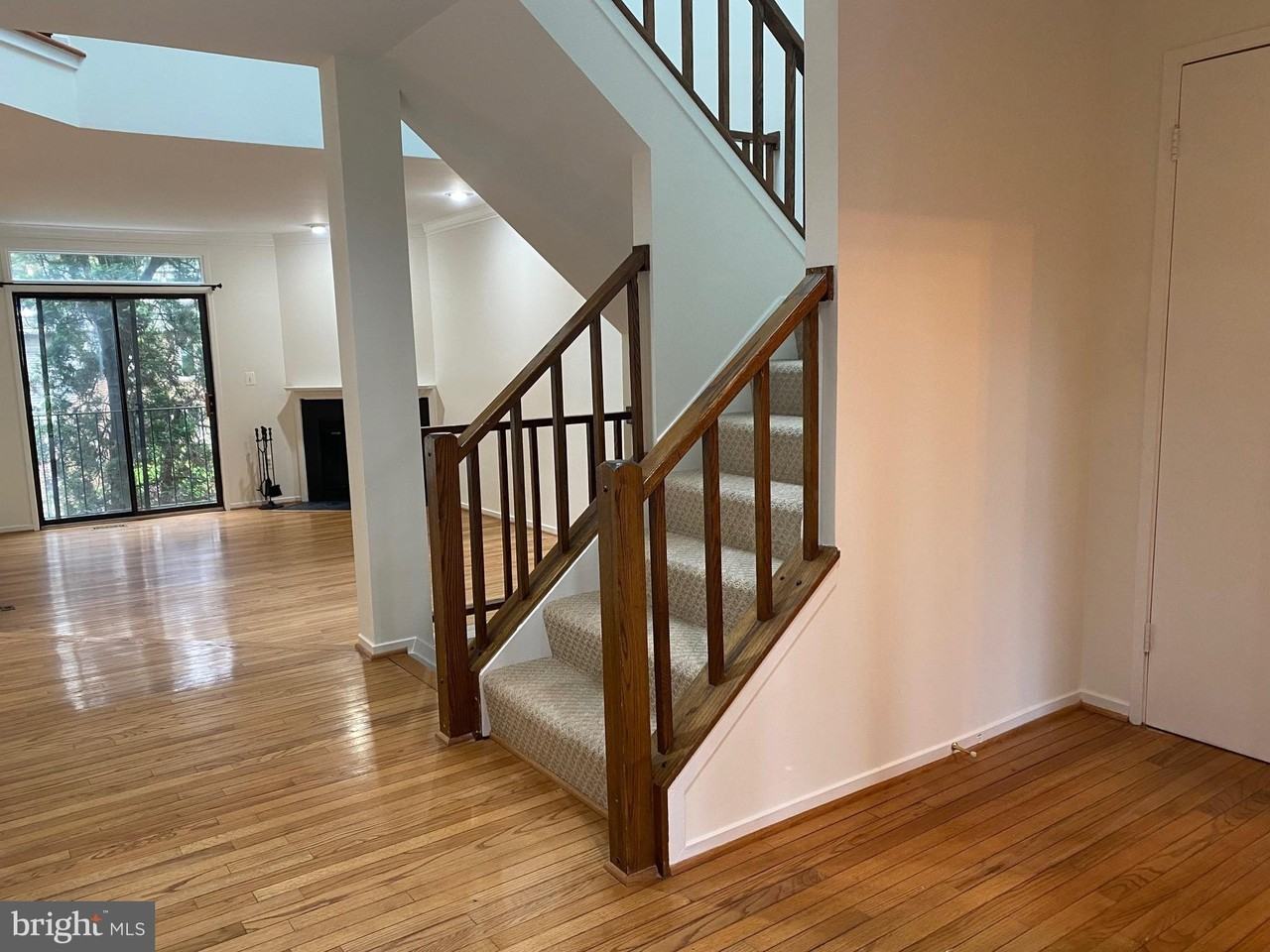 20 Valerian Ct - Photo 5 of 36